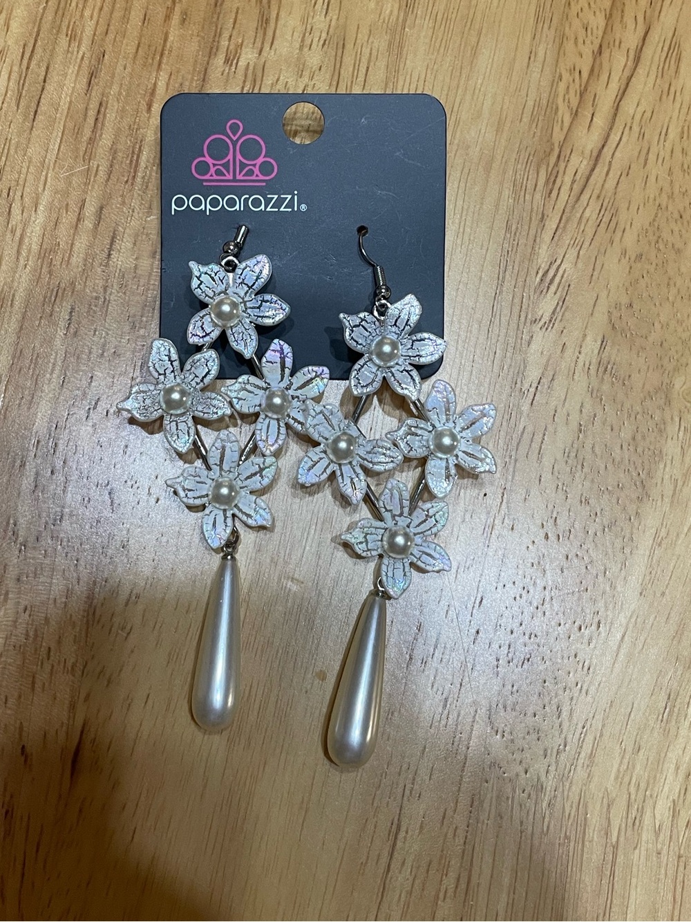 Paparazzi Cream Floral Pearl Drop Earrings